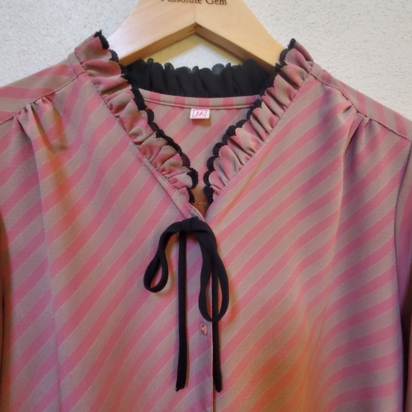 Vintage pink and tan button-up striped blouse shirt with black trim on collar -M - Picture 3 of 12